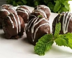 mint-oreo-truffles